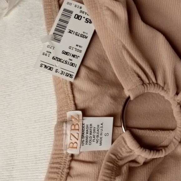 Top - Picture 3 of 3